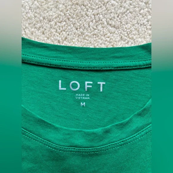 LOFT Emerald Green Long Sleeve Top Size M Soft Stretch Tee - Picture 5 of 6